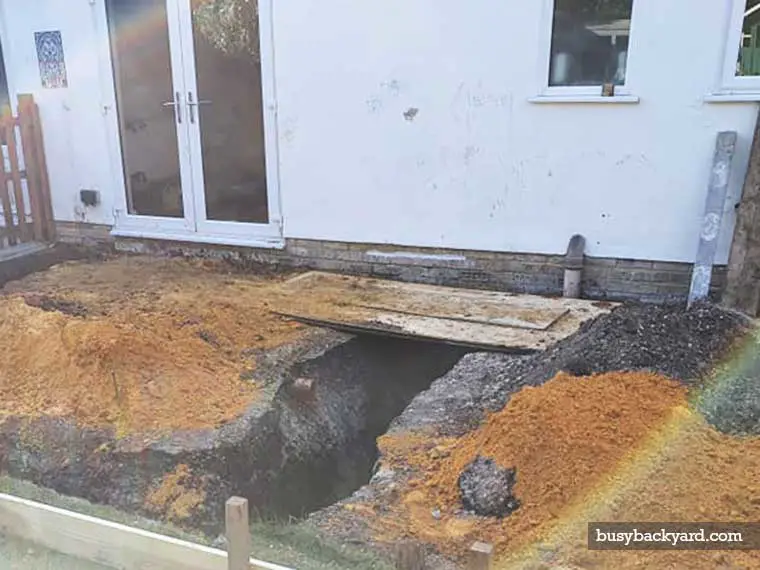 Dig a Flat-Bottomed Hole - This Old House