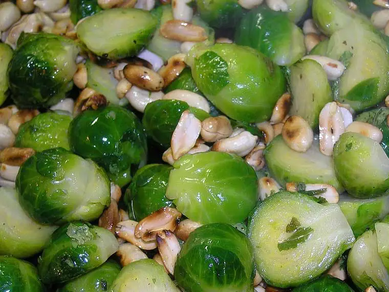 sprouts with peanuts